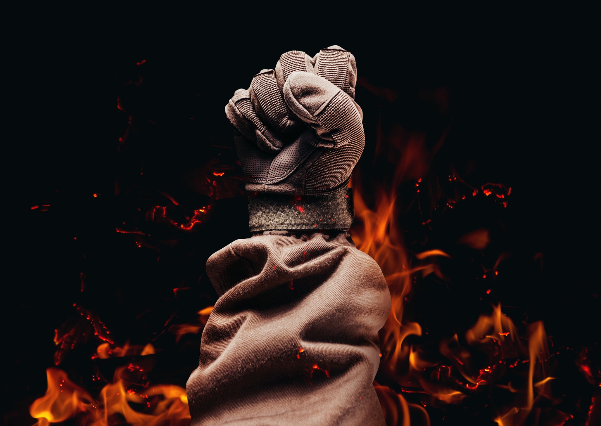 What Makes Heat-Resistant Gloves Special?