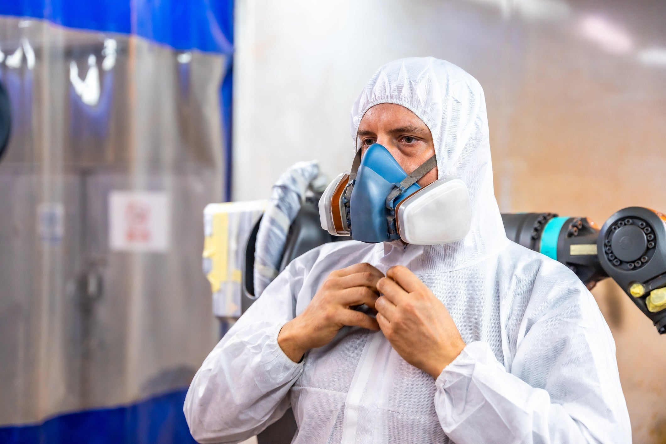 The Pros and Cons of Reusable vs. Disposable Respirators